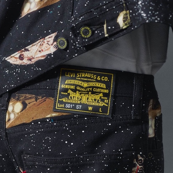 Levi’s X Star Wars 501 Original Straight Crop Jean size 25 in Black Multi - Picture 3 of 10